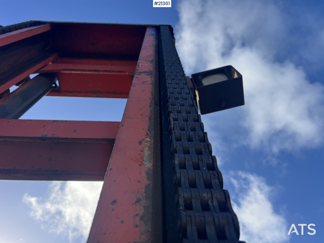 Villás targonca Svetruck 1060: 34 kép. Villás targonca Svetruck 1060: 34 kép.