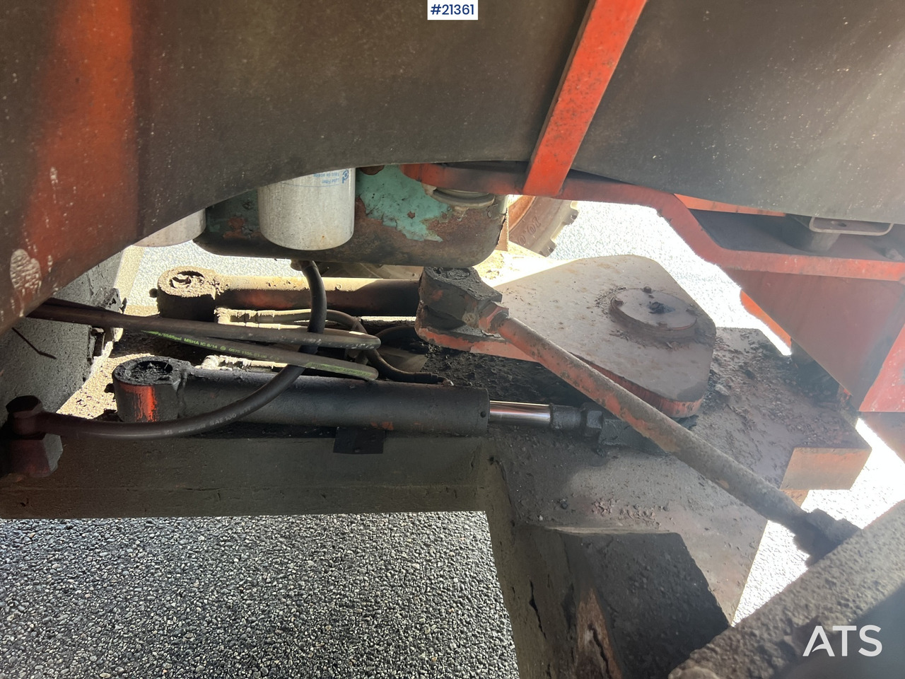 Villás targonca Svetruck 1060: 36 kép. Villás targonca Svetruck 1060: 36 kép.