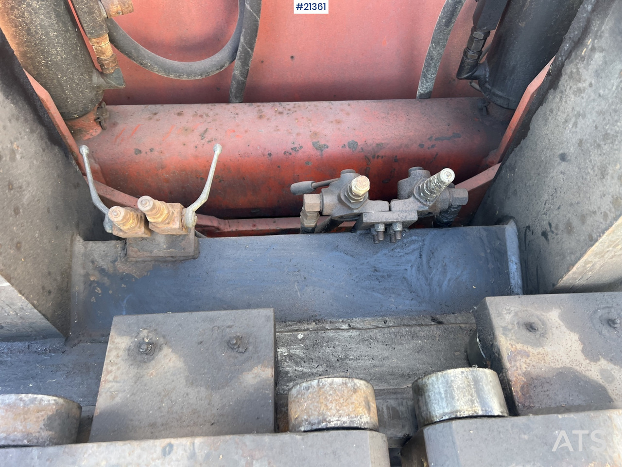 Villás targonca Svetruck 1060: 31 kép. Villás targonca Svetruck 1060: 31 kép.