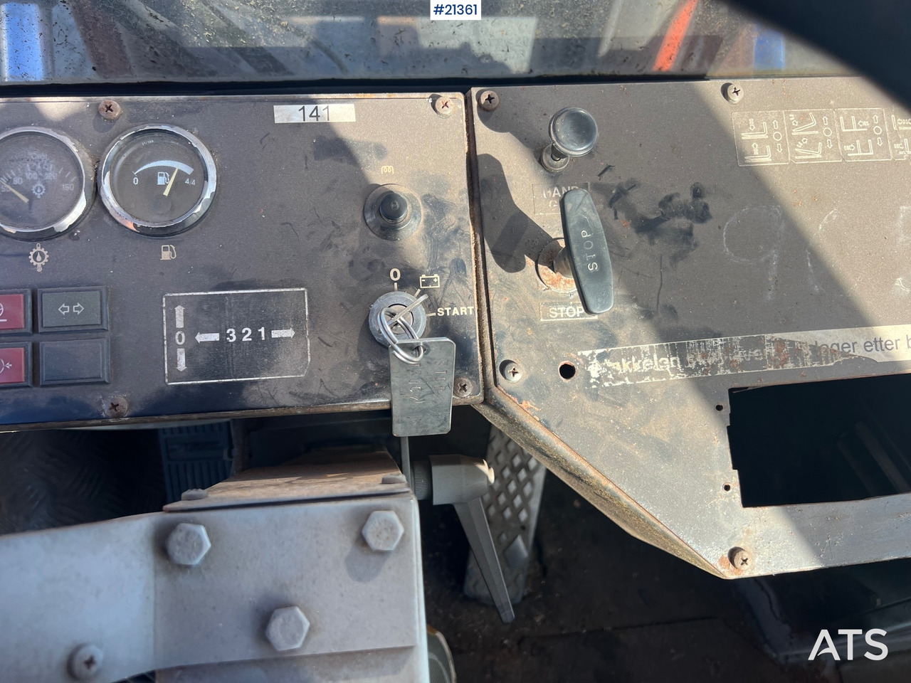 Villás targonca Svetruck 1060: 45 kép. Villás targonca Svetruck 1060: 45 kép.