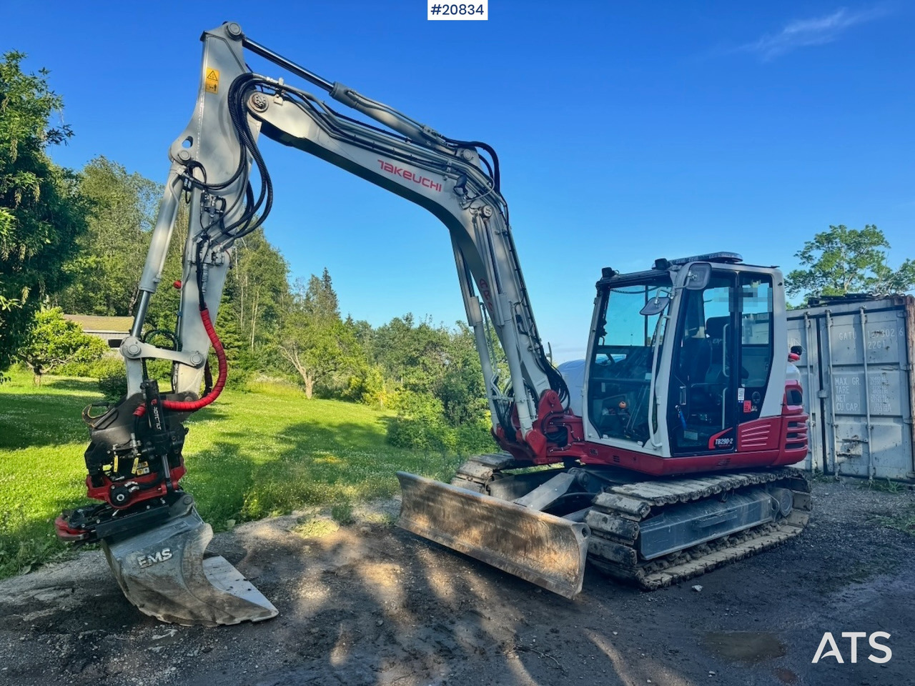 Takeuchi TB290-2 - Minikotró: 2 kép. Takeuchi TB290-2 - Minikotró: 2 kép.