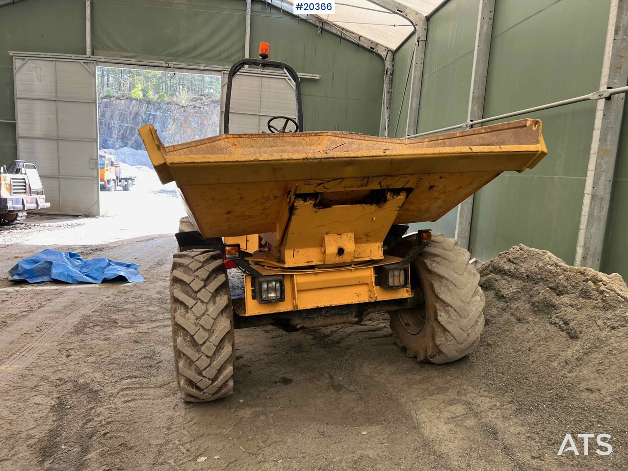 Thwaites minidumper - Dömper: 3 kép. Thwaites minidumper - Dömper: 3 kép.