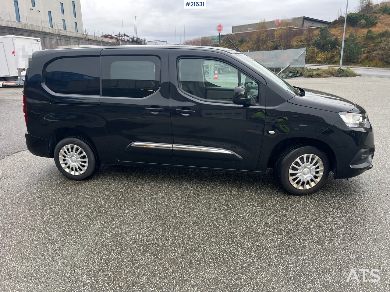 Toyota Proace City - Kis furgon: 4 kép. Toyota Proace City - Kis furgon: 4 kép.