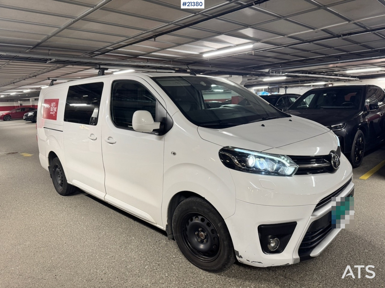 Furgon Toyota proace: 10 kép. Furgon Toyota proace: 10 kép.