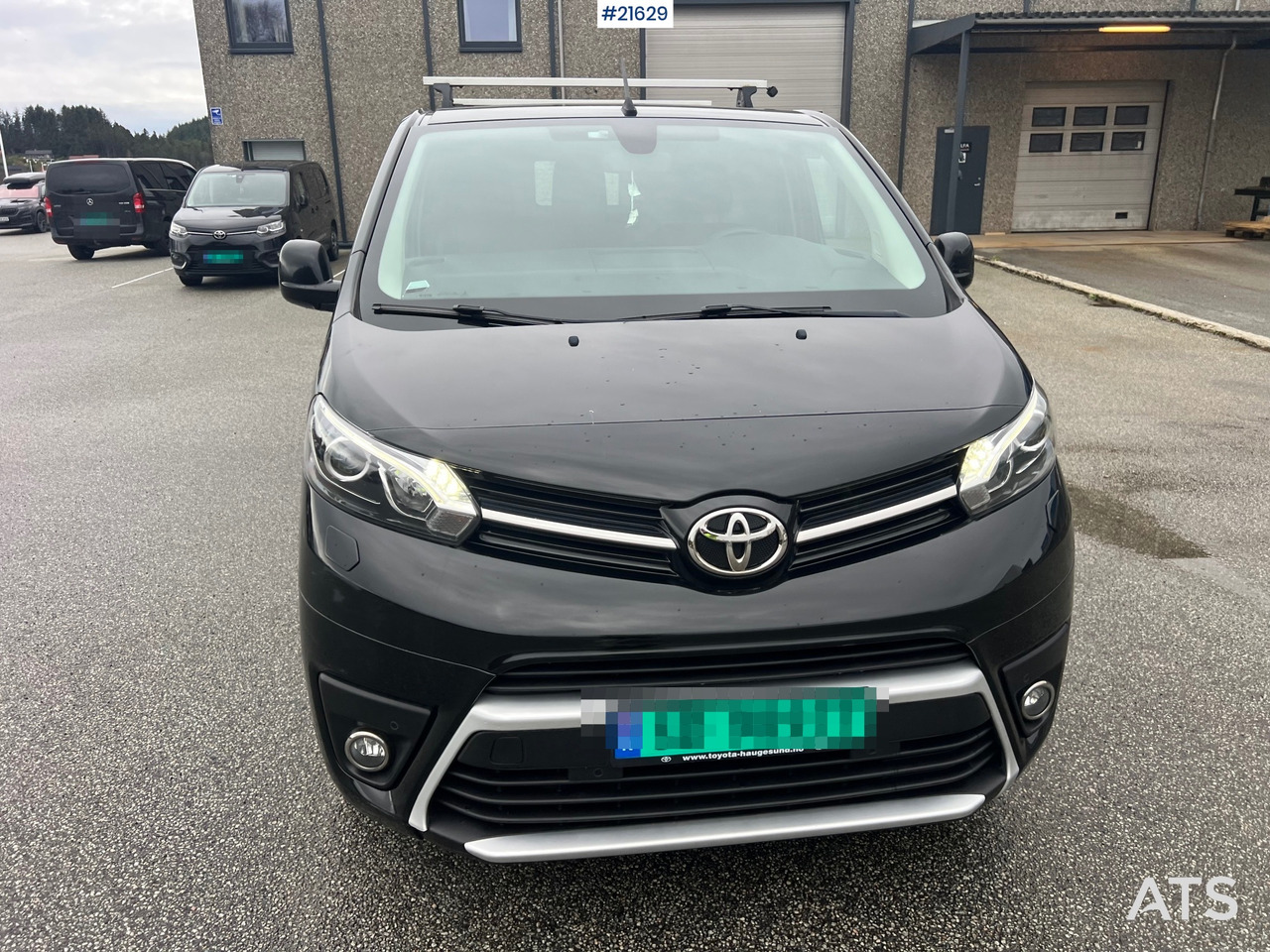 Toyota proace - Furgon: 4 kép. Toyota proace - Furgon: 4 kép.
