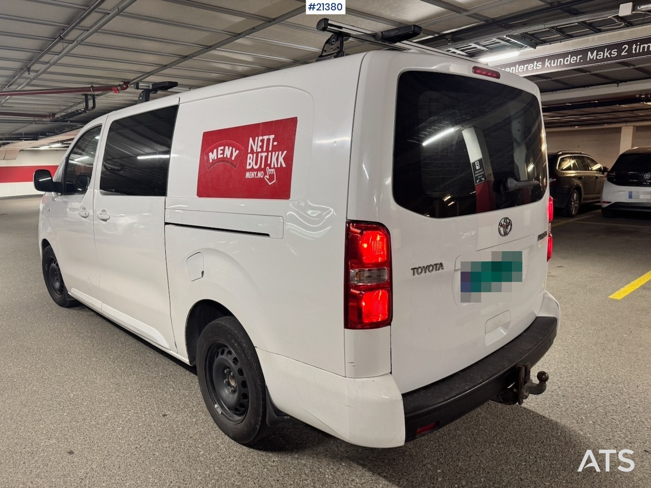 Furgon Toyota proace: 6 kép. Furgon Toyota proace: 6 kép.