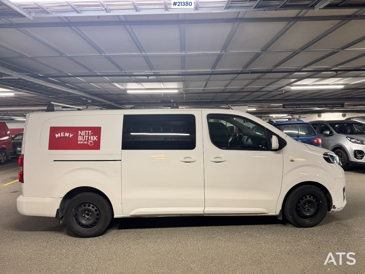 Furgon Toyota proace: 9 kép. Furgon Toyota proace: 9 kép.