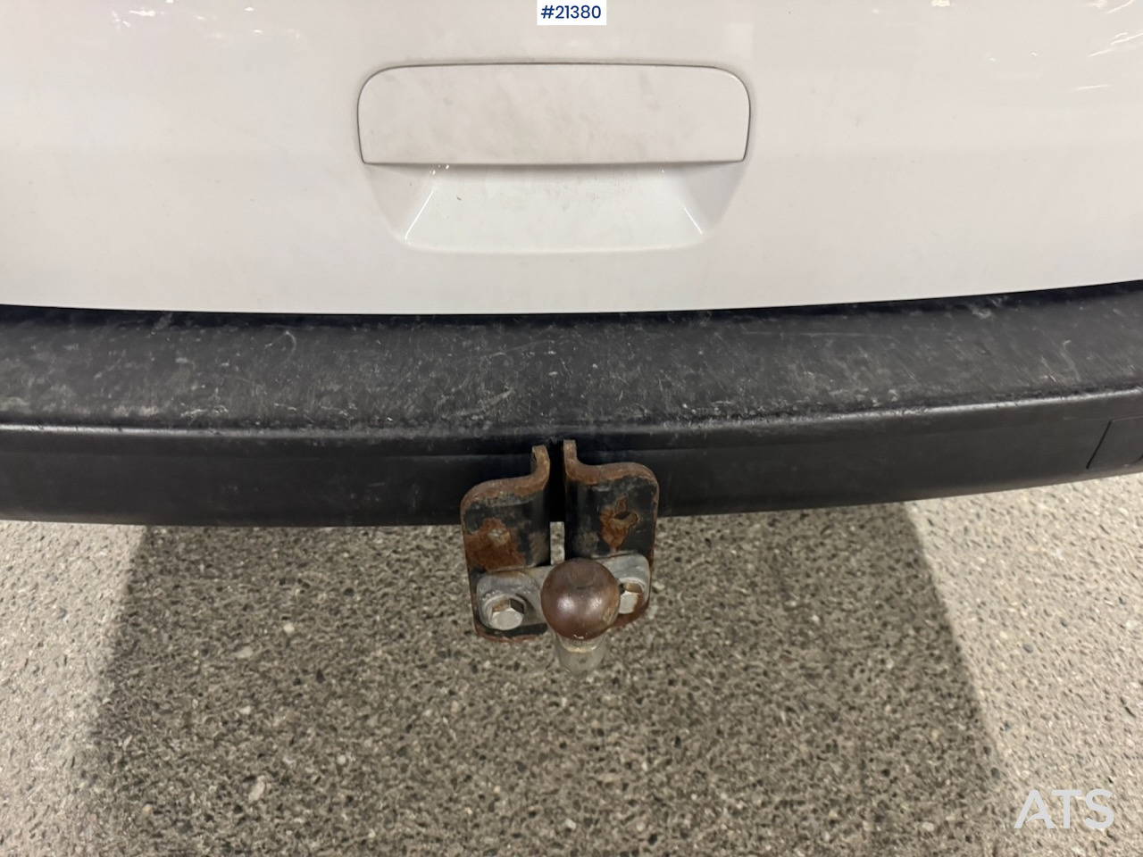 Furgon Toyota proace: 18 kép. Furgon Toyota proace: 18 kép.