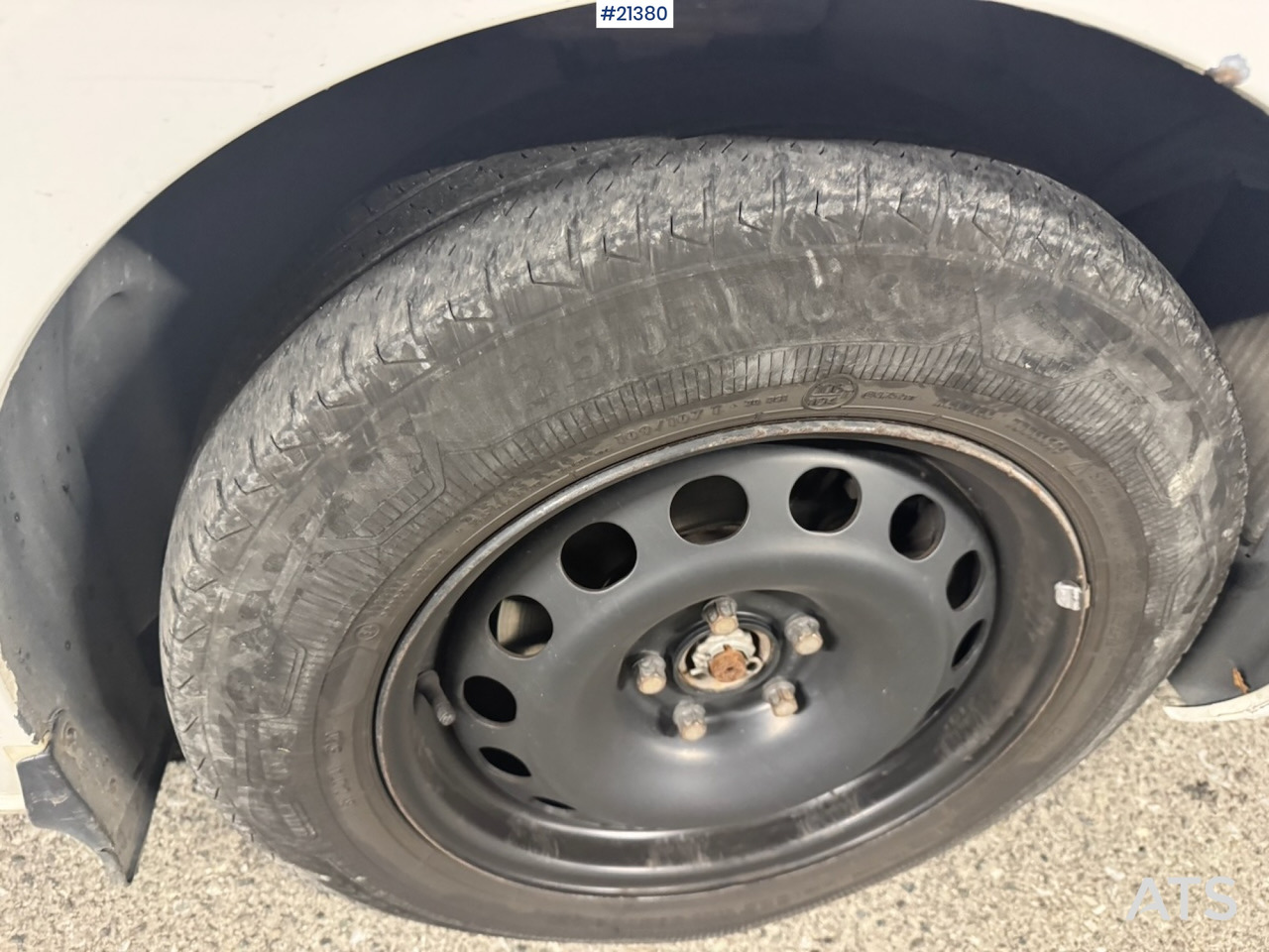 Furgon Toyota proace: 13 kép. Furgon Toyota proace: 13 kép.