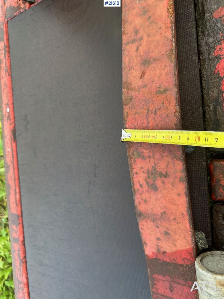 Félpótkocsi mélybölcsős Vang DC 111 Ts 3 akslet brønnhenger: 13 kép. Félpótkocsi mélybölcsős Vang DC 111 Ts 3 akslet brønnhenger: 13 kép.