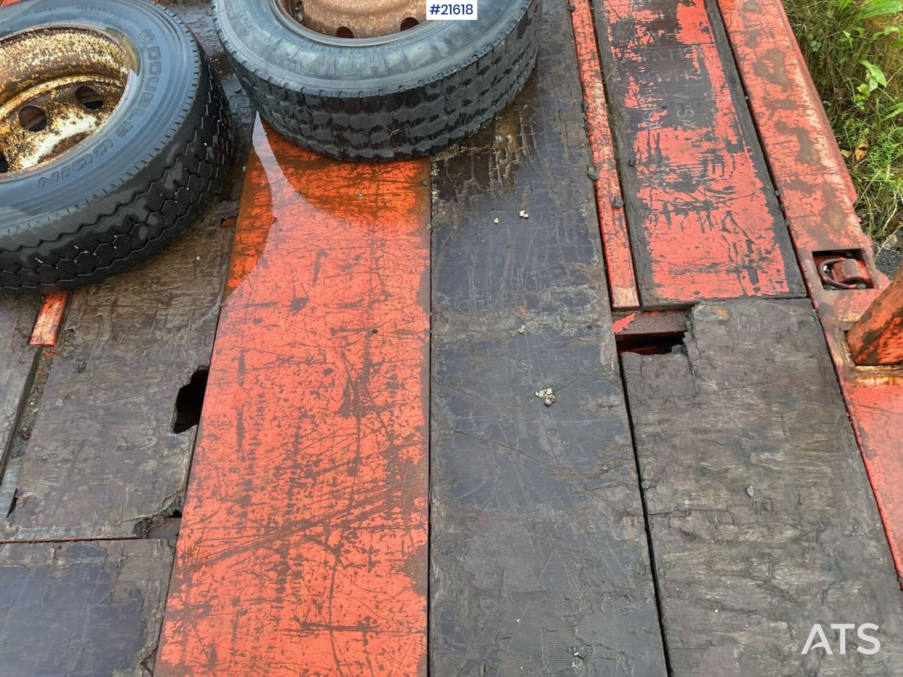 Félpótkocsi mélybölcsős Vang DC 111 Ts 3 akslet brønnhenger: 12 kép. Félpótkocsi mélybölcsős Vang DC 111 Ts 3 akslet brønnhenger: 12 kép.