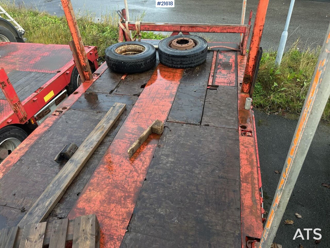 Félpótkocsi mélybölcsős Vang DC 111 Ts 3 akslet brønnhenger: 11 kép. Félpótkocsi mélybölcsős Vang DC 111 Ts 3 akslet brønnhenger: 11 kép.