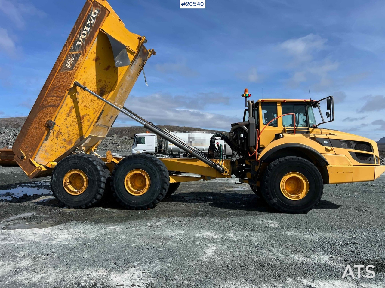 Volvo A40G - Dömper: 4 kép. Volvo A40G - Dömper: 4 kép.