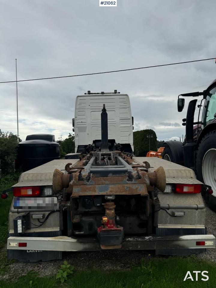 Volvo FH 480 - Horgos rakodó teherautó: 3 kép. Volvo FH 480 - Horgos rakodó teherautó: 3 kép.