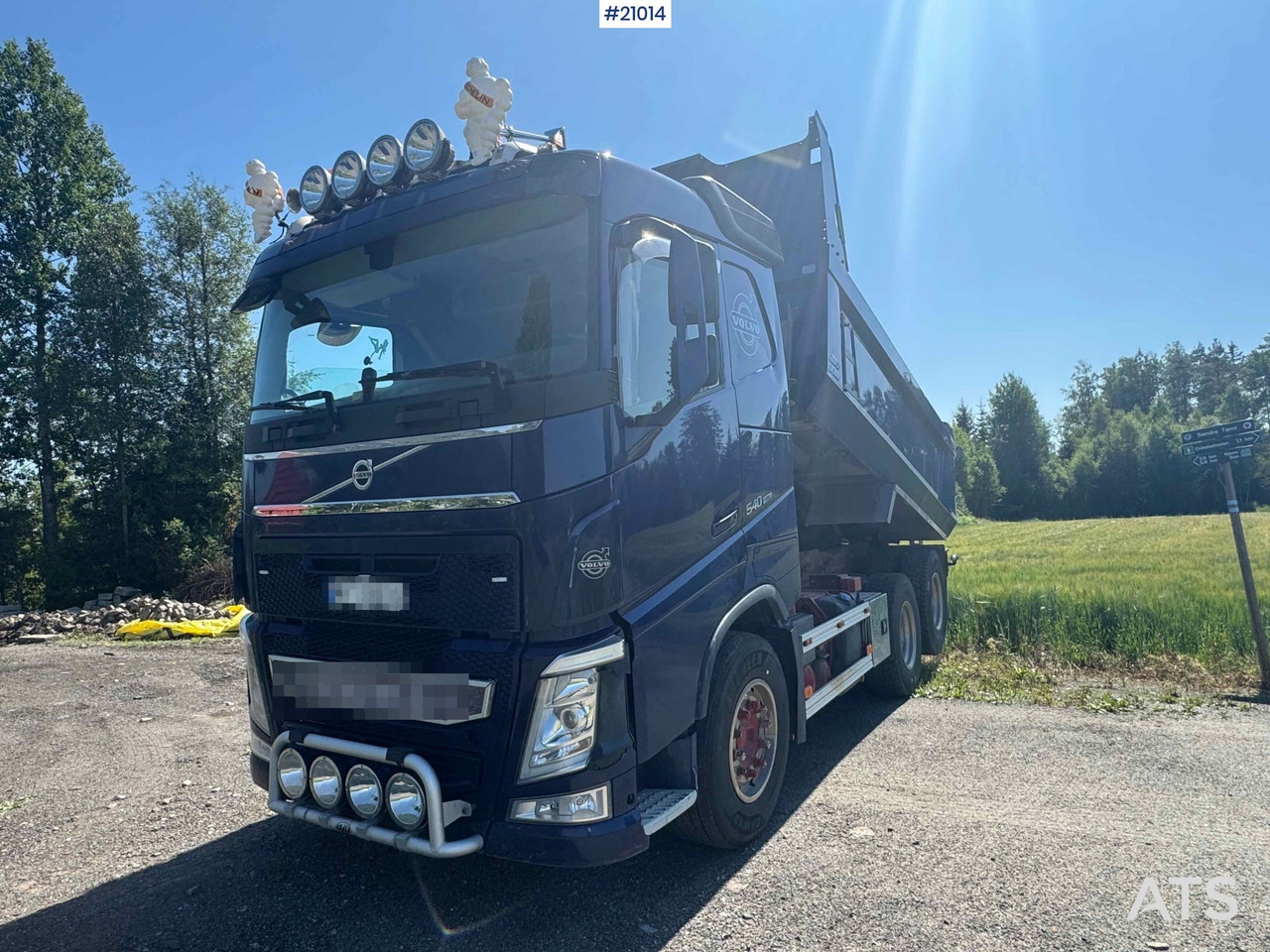Volvo FH 540 6x4 tippbil. Nylig lakkert - Billenőplatós teherautó: 3 kép. Volvo FH 540 6x4 tippbil. Nylig lakkert - Billenőplatós teherautó: 3 kép.