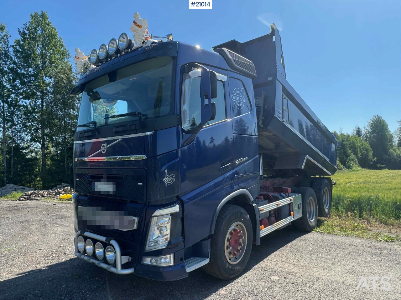 Volvo FH 540 6x4 tippbil. Nylig lakkert - Billenőplatós teherautó: 2 kép. Volvo FH 540 6x4 tippbil. Nylig lakkert - Billenőplatós teherautó: 2 kép.