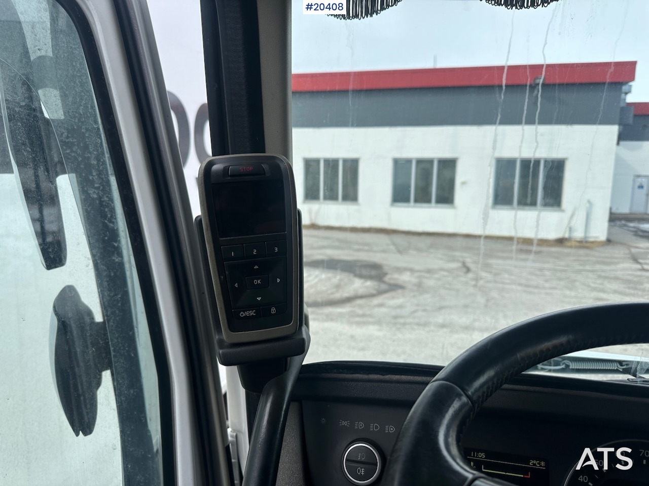 Aszfaltozó gép Volvo FH 540: 20 kép.