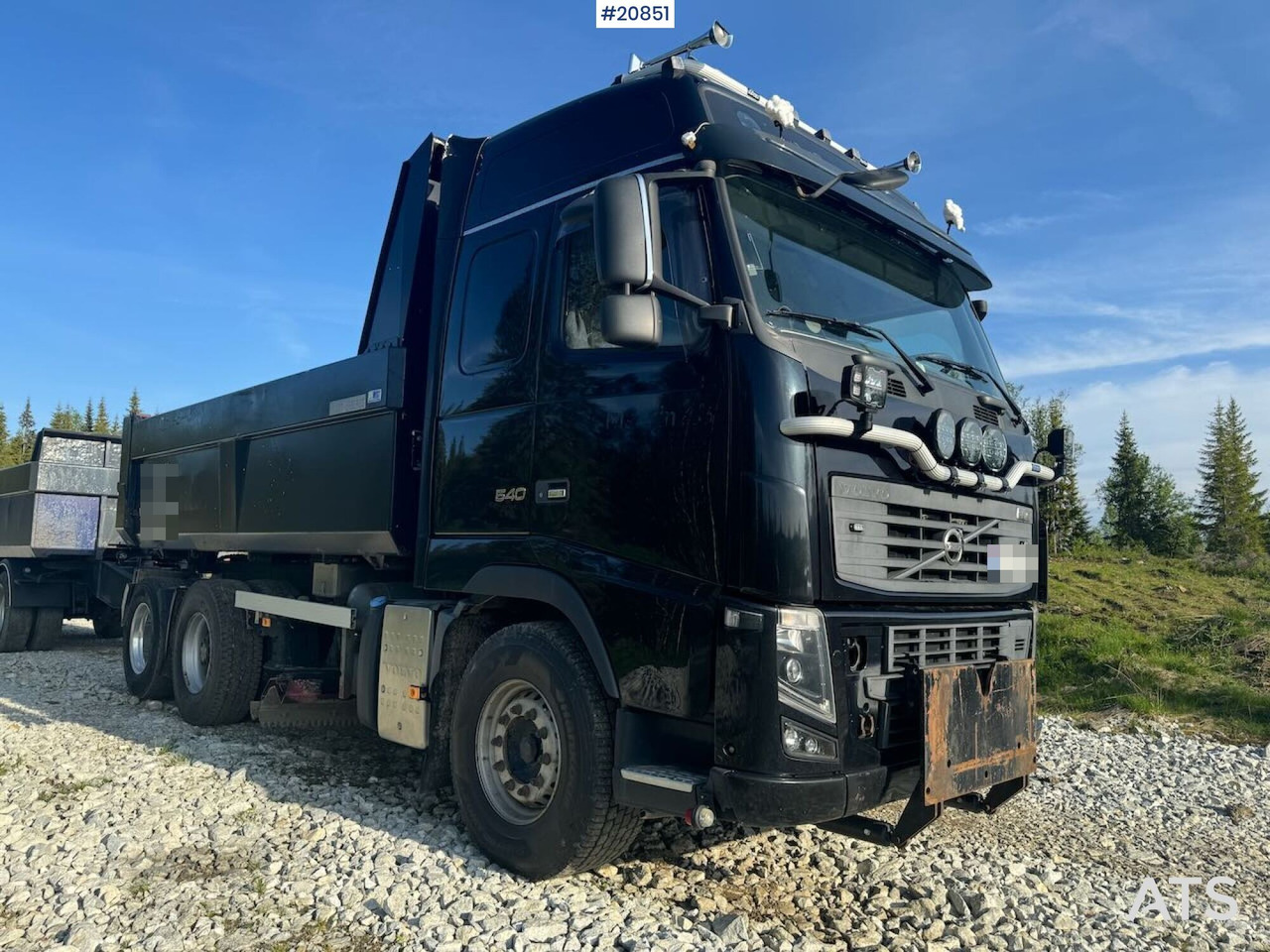 Volvo FH 540 - Billenőplatós teherautó: 1 kép. Volvo FH 540 - Billenőplatós teherautó: 1 kép.