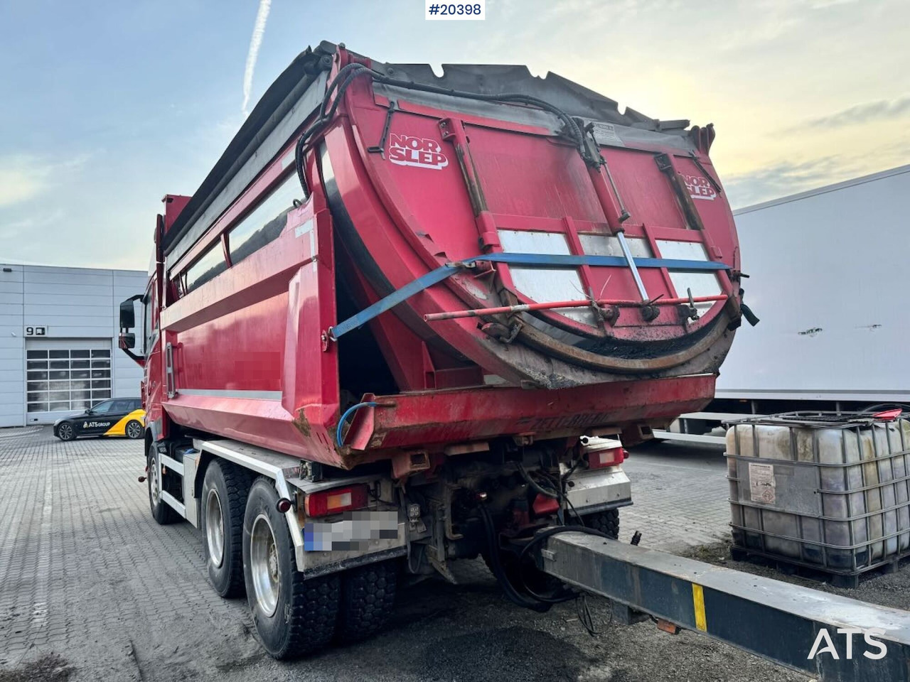 Volvo FH 540 - Billenőplatós teherautó: 5 kép. Volvo FH 540 - Billenőplatós teherautó: 5 kép.