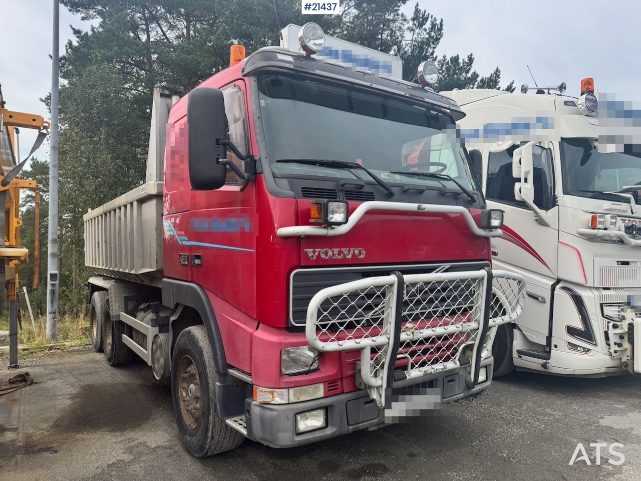 Volvo FH12 420 - Billenőplatós teherautó: 2 kép. Volvo FH12 420 - Billenőplatós teherautó: 2 kép.