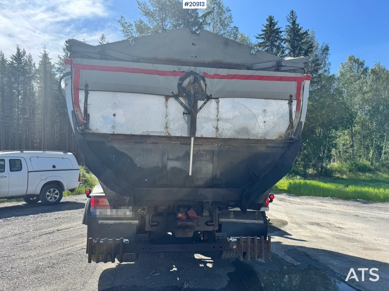 Volvo FH16 540 - Billenőplatós teherautó: 5 kép. Volvo FH16 540 - Billenőplatós teherautó: 5 kép.