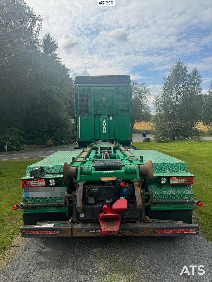 Volvo FH16 - Horgos rakodó teherautó: 5 kép. Volvo FH16 - Horgos rakodó teherautó: 5 kép.