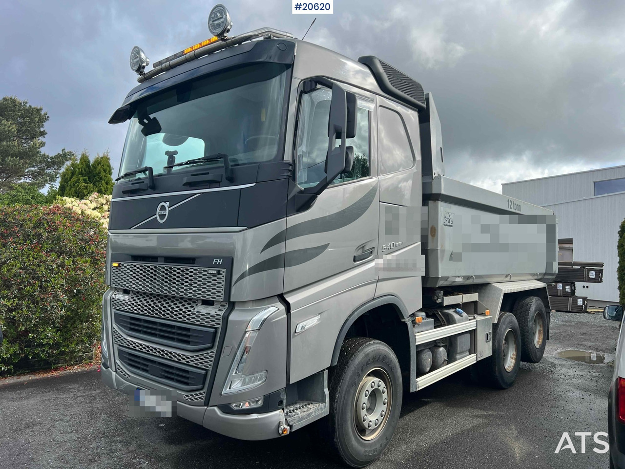 Volvo FH540 - Billenőplatós teherautó: 1 kép. Volvo FH540 - Billenőplatós teherautó: 1 kép.