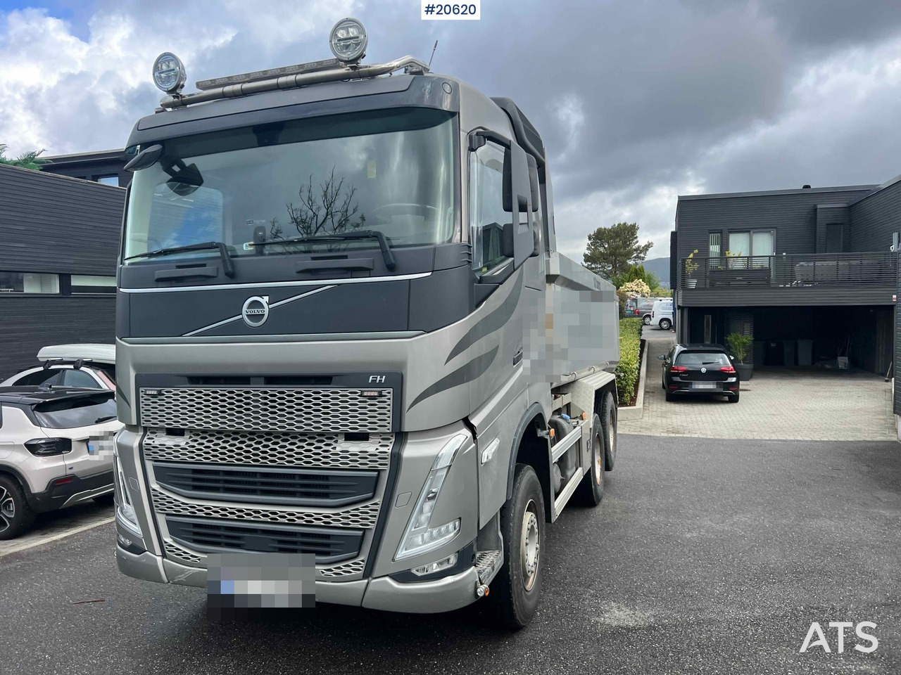 Volvo FH540 - Billenőplatós teherautó: 5 kép. Volvo FH540 - Billenőplatós teherautó: 5 kép.