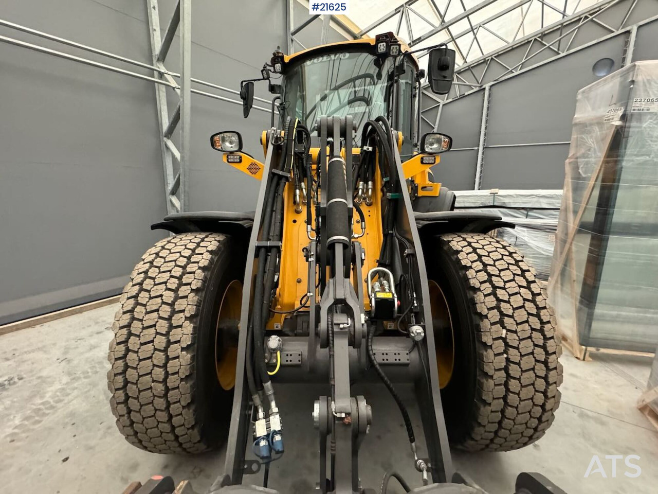 Volvo L45H Hjullaster m/ mye utstyr! kun 103 timer - Gumikerekes homlokrakodó: 4 kép. Volvo L45H Hjullaster m/ mye utstyr! kun 103 timer - Gumikerekes homlokrakodó: 4 kép.