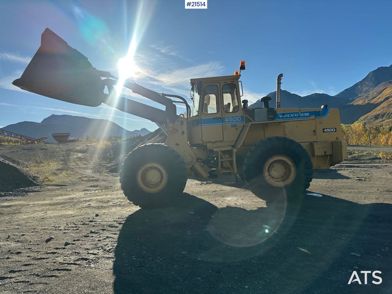 Volvo Volvo BM 4500 hjullaster - Gumikerekes homlokrakodó: 2 kép. Volvo Volvo BM 4500 hjullaster - Gumikerekes homlokrakodó: 2 kép.