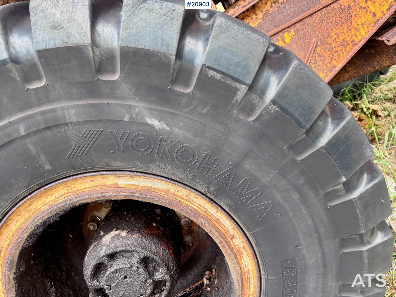 Yokohama RB31- 20.5R25 - Komplett kerék - Építőipari gépek: 5 kép. Yokohama RB31- 20.5R25 - Komplett kerék - Építőipari gépek: 5 kép.