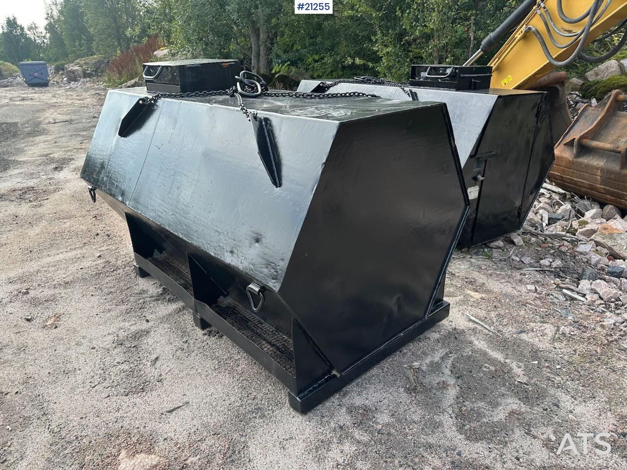 Dieseltanker på 2000L - Tároló tartály: 1 kép. Dieseltanker på 2000L - Tároló tartály: 1 kép.
