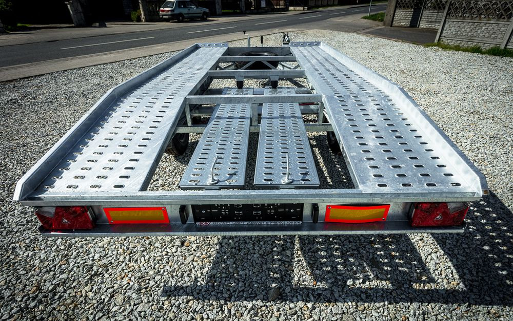 Niewiadów NOWA LAWETA Jupiter 4x2 ! - Pótkocsi autószállító: 4 kép. Niewiadów NOWA LAWETA Jupiter 4x2 ! - Pótkocsi autószállító: 4 kép.