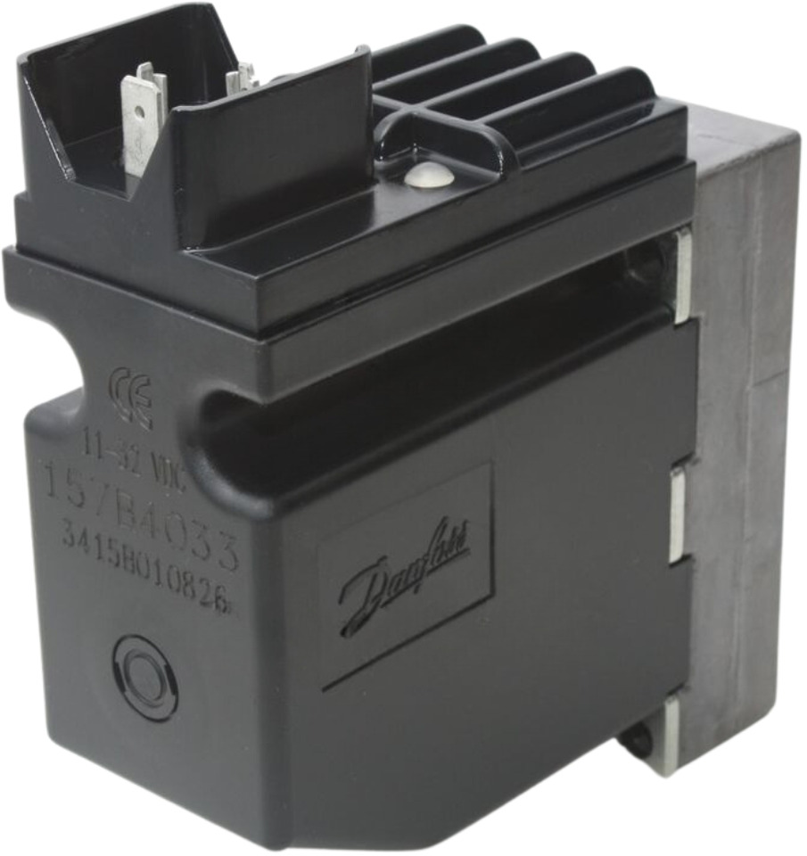 Danfoss Solenoid Valve 157B4033 - Hidraulikus szelep - Rakodódaru: 1 kép. Danfoss Solenoid Valve 157B4033 - Hidraulikus szelep - Rakodódaru: 1 kép.