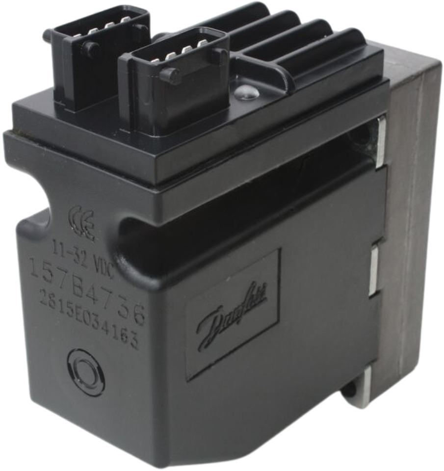 Danfoss Solenoid Valve 157B4736 - Hidraulikus szelep - Rakodódaru: 2 kép. Danfoss Solenoid Valve 157B4736 - Hidraulikus szelep - Rakodódaru: 2 kép.