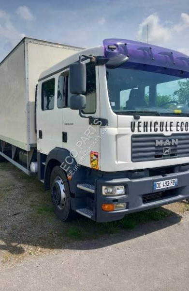 MAN TGM 18.280 - Dobozos felépítményű teherautó: 1 kép. MAN TGM 18.280 - Dobozos felépítményű teherautó: 1 kép.