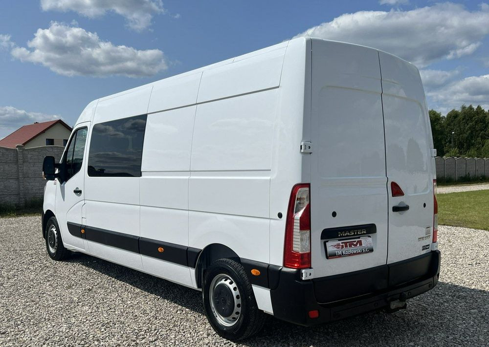 Renault Master - Minibusz, Kisbusz: 4 kép. Renault Master - Minibusz, Kisbusz: 4 kép.