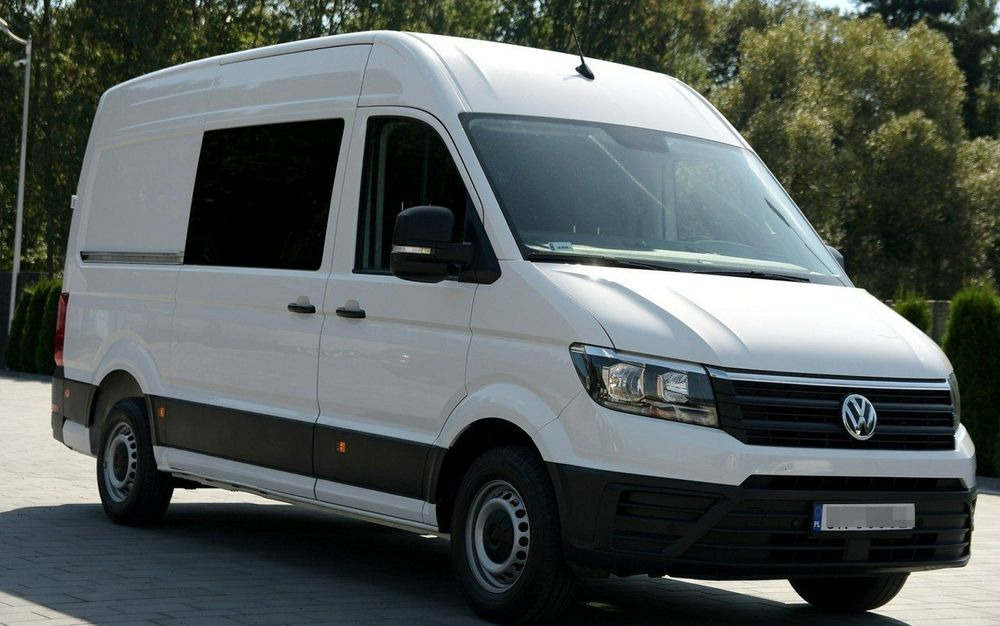 Volkswagen Crafter - Furgon: 2 kép. Volkswagen Crafter - Furgon: 2 kép.