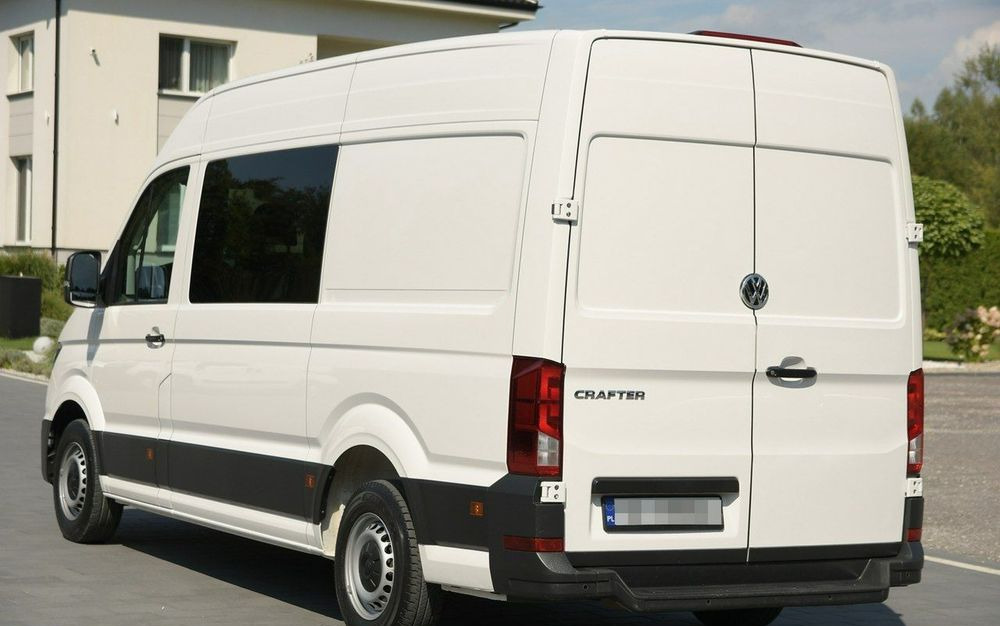 Volkswagen Crafter - Furgon: 4 kép. Volkswagen Crafter - Furgon: 4 kép.