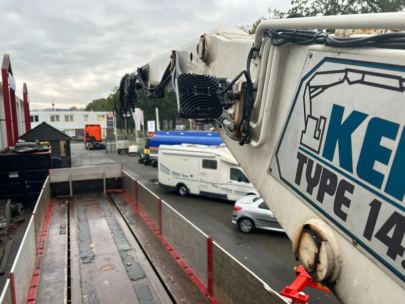 Platós félpótkocsi Carnehl Stenen vervoer oplegger met Kennis kraan: 6 kép. Platós félpótkocsi Carnehl Stenen vervoer oplegger met Kennis kraan: 6 kép.