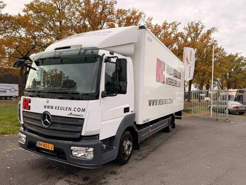 Mercedes-Benz Atego 816 EURO VI - Dobozos felépítményű teherautó: 2 kép. Mercedes-Benz Atego 816 EURO VI - Dobozos felépítményű teherautó: 2 kép.