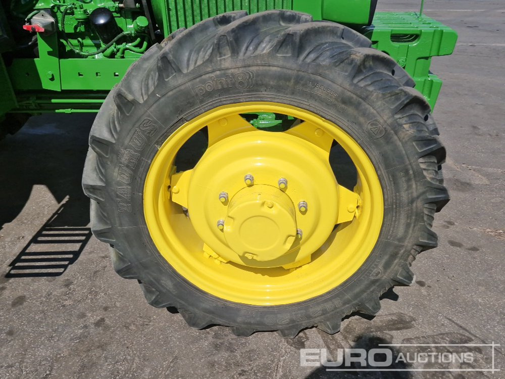 Traktor 1980 John Deere 2140: 8 kép.