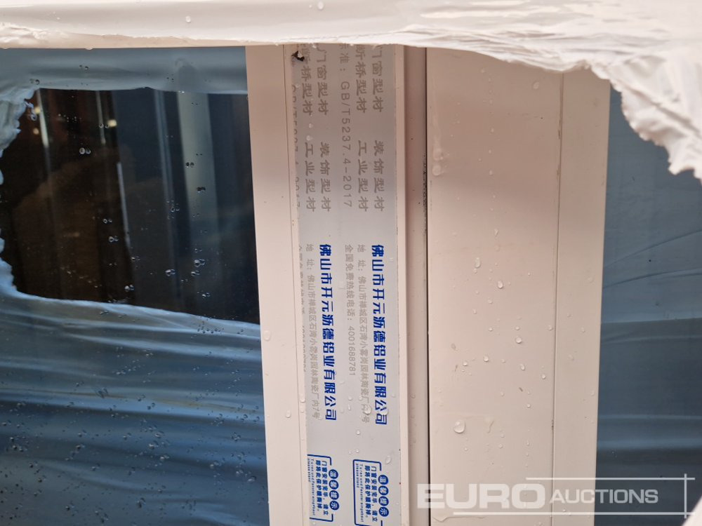 20' Expandable Tiny House, incl. terrace, house canopy, shower, complete bathroom - Tengeri konténer: 4 kép. 20' Expandable Tiny House, incl. terrace, house canopy, shower, complete bathroom - Tengeri konténer: 4 kép.