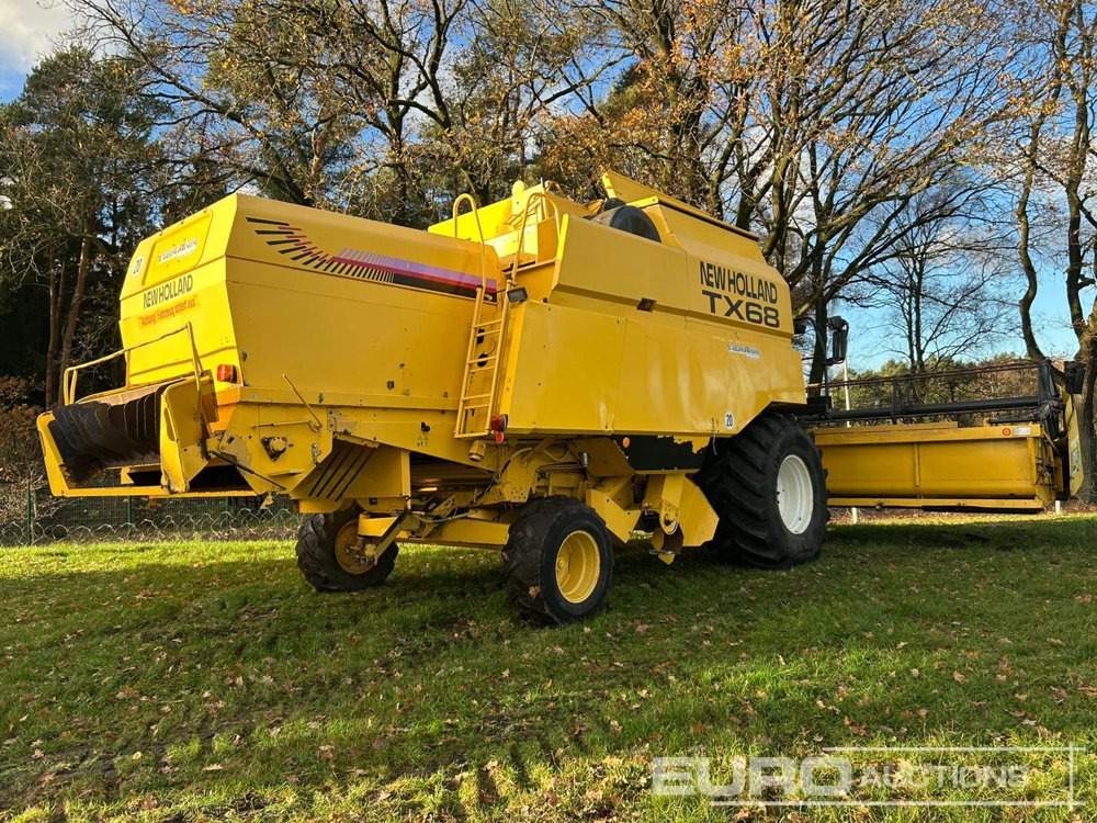 2002 New Holland TX68 Plus - Kombájn: 5 kép. 2002 New Holland TX68 Plus - Kombájn: 5 kép.