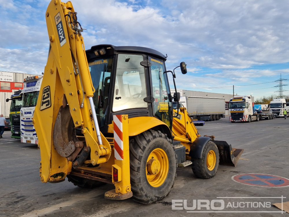 2005 JCB 3CX P21 - Kotrórakodó: 5 kép. 2005 JCB 3CX P21 - Kotrórakodó: 5 kép.