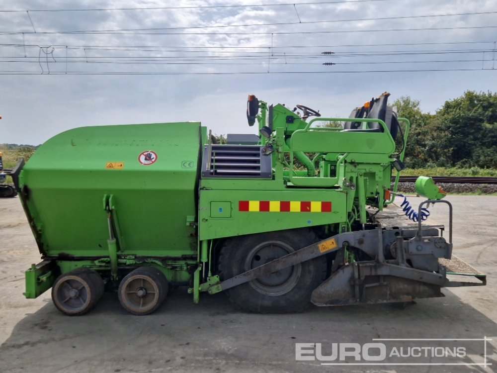 2007 CAT BB-730 - Útburkológép: 2 kép. 2007 CAT BB-730 - Útburkológép: 2 kép.