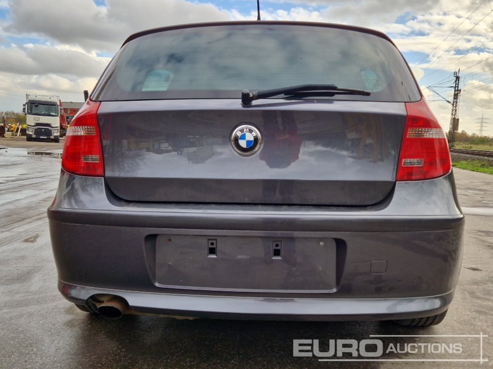 2008 BMW 1 Series - Autó: 4 kép. 2008 BMW 1 Series - Autó: 4 kép.