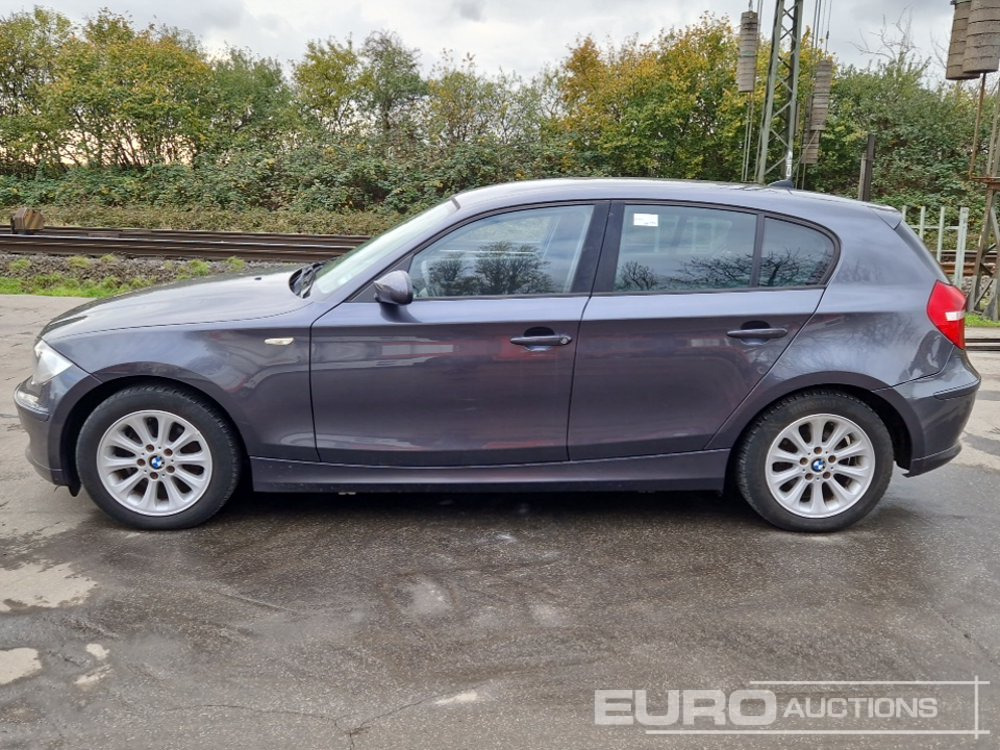 2008 BMW 1 Series - Autó: 2 kép. 2008 BMW 1 Series - Autó: 2 kép.