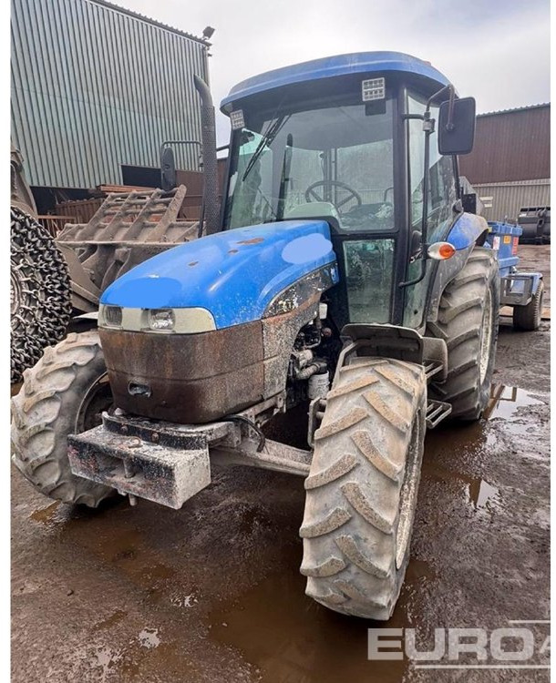 2009 New Holland TD5010 - Traktor: 1 kép. 2009 New Holland TD5010 - Traktor: 1 kép.