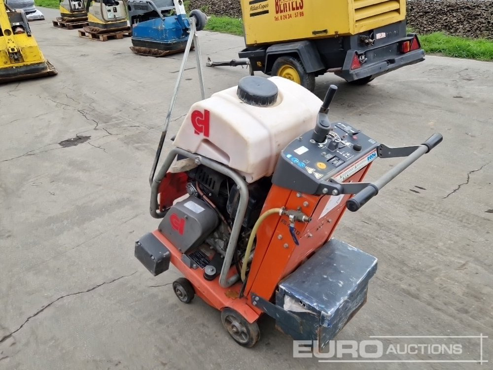 201 Husqvarna FS410D - Építőipari berendezések: 2 kép. 201 Husqvarna FS410D - Építőipari berendezések: 2 kép.